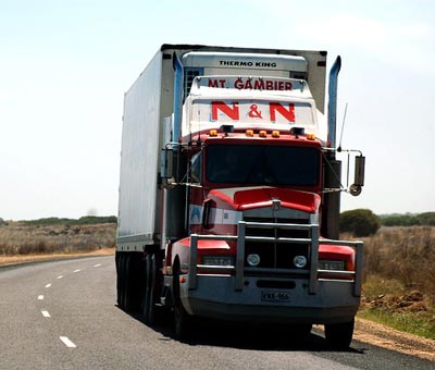 轰炸电话在线使用